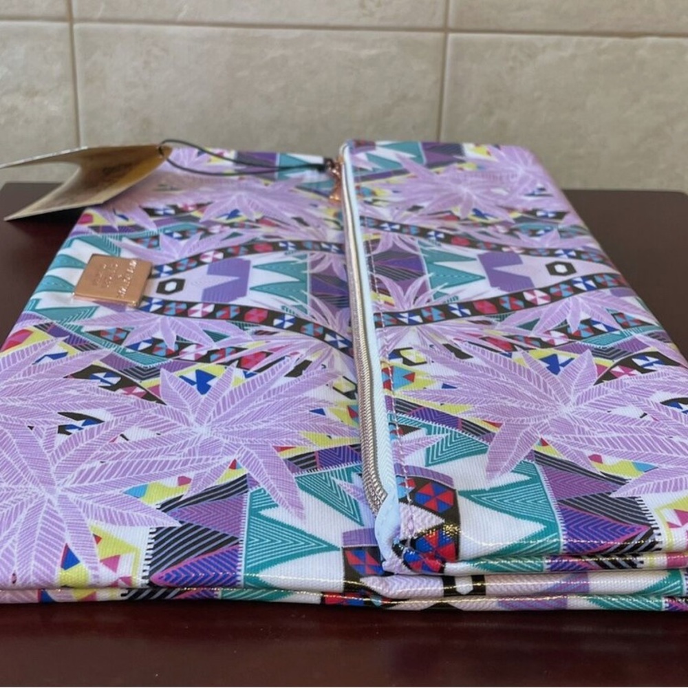NWOT Mara Hoffman For Sephora Collection Zippered Multicolored Foldover Bag! - Picture 5 of 13